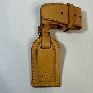 Louis Vuitton small luggage tag‎